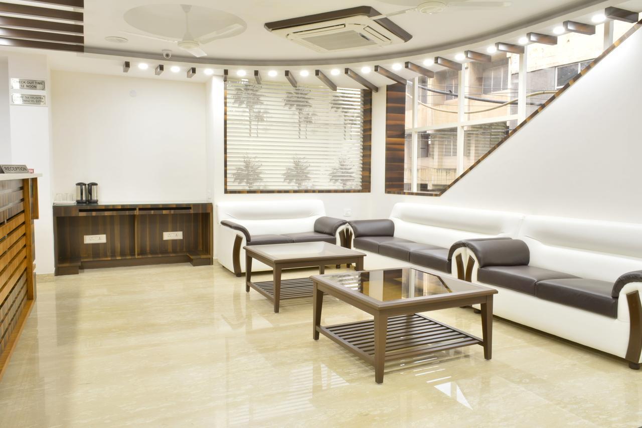 Hotel Tara Palace Redfort New Delhi Exterior photo